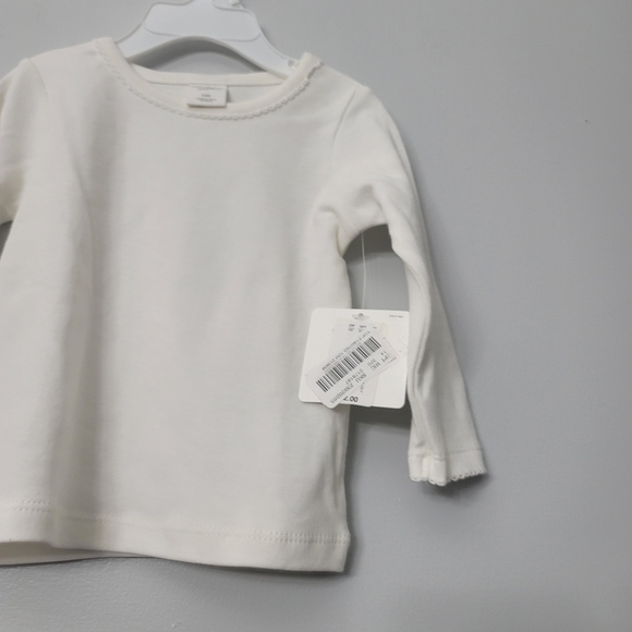 Starting out  Top and Bottom  Girls  12 Months. - Picture 7 of 13